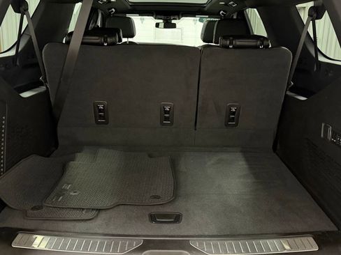 Certified 2022 GMC Yukon XL Denali AWD/4WD image 21