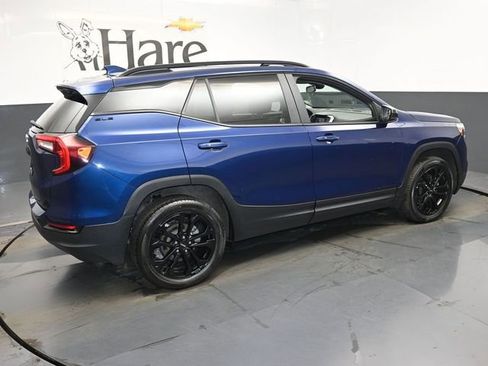 Used 2022 GMC Terrain SLE w/ Driver Convenience Package image 31