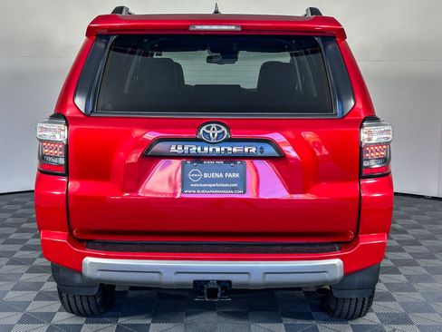 Used 2024 Toyota 4Runner TRD Off-Road Premium image 7