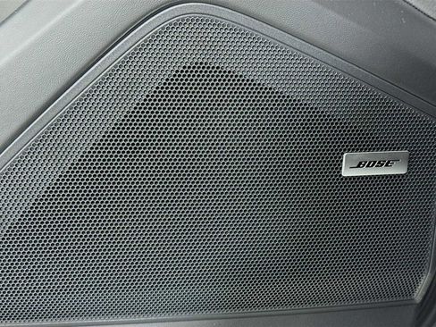 New 2025 Porsche Cayenne image 12