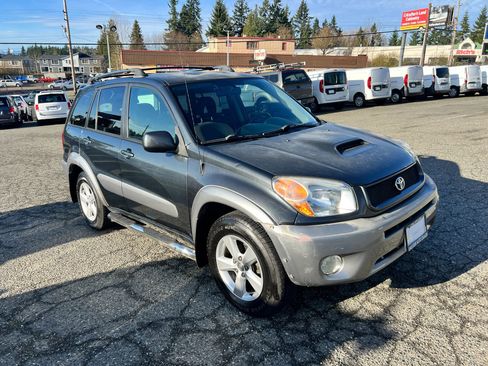 Used 2005 Toyota RAV4 2WD image 3