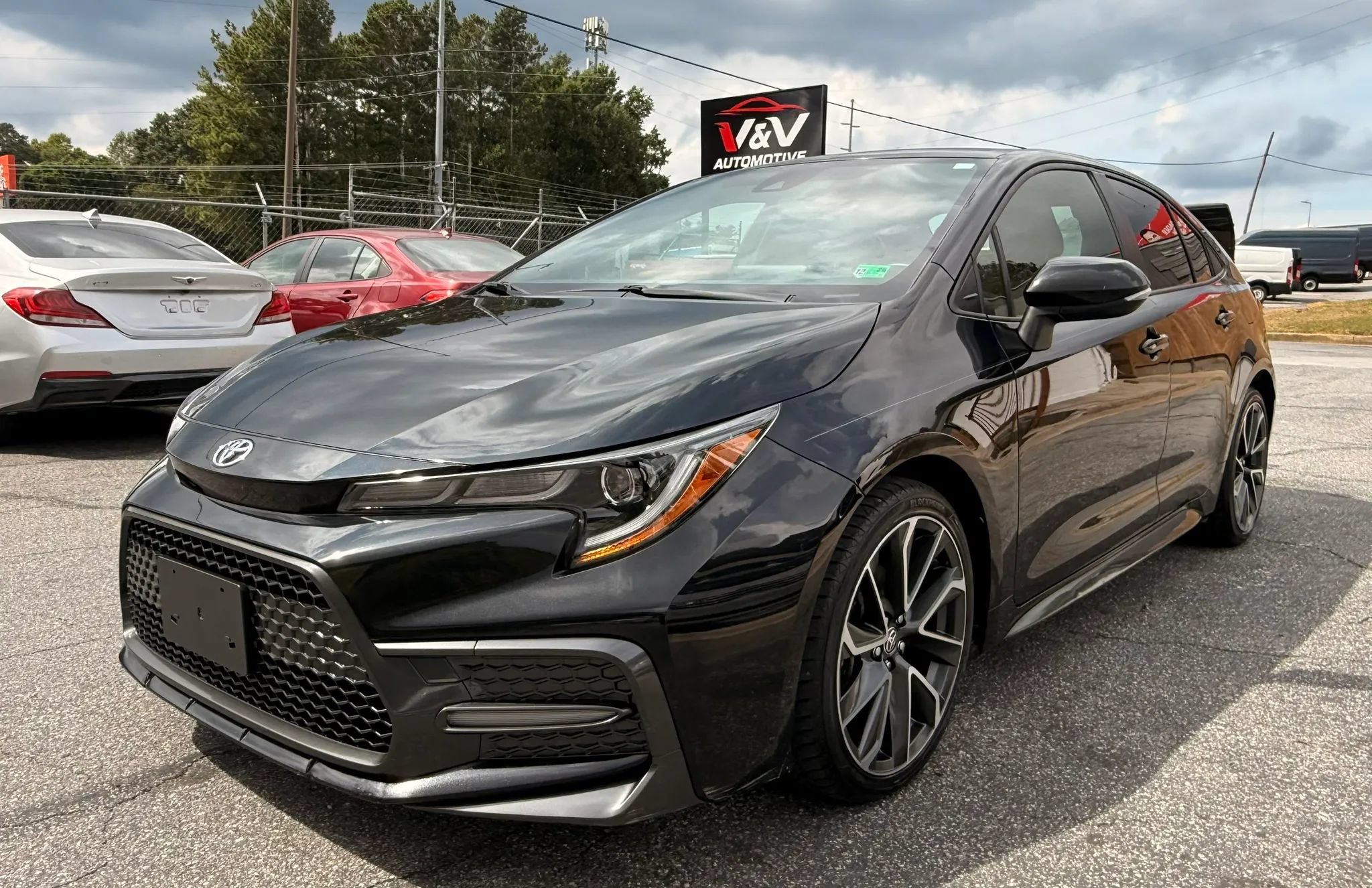 Used 2021 Toyota Corolla SE FWD image 1