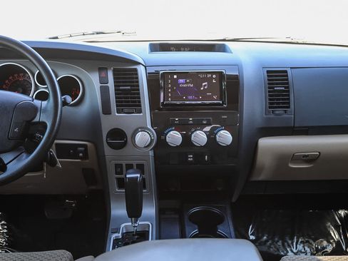 Used 2013 Toyota Tundra 2WD CrewMax w/ Tow Pkg image 13