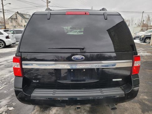 Used 2016 Ford Expedition XLT image 5