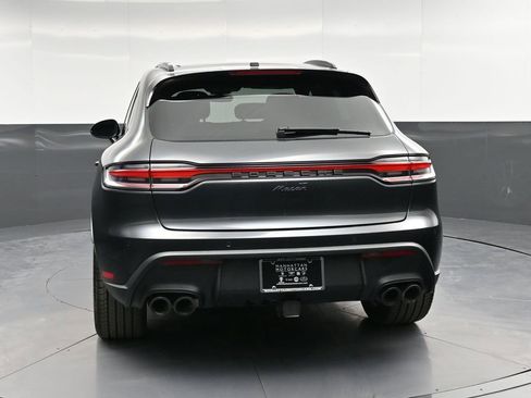 Certified 2025 Porsche Macan image 7