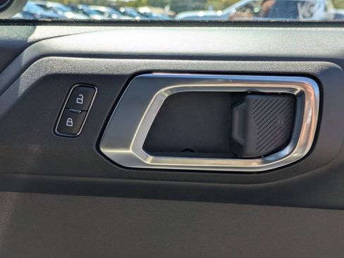 New 2025 Ford Bronco Badlands image 39