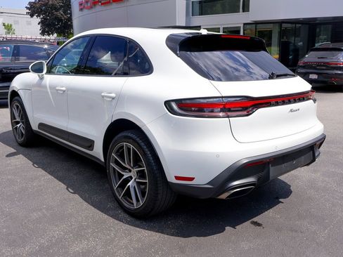Certified 2026 Porsche Macan AWD/4WD image 3