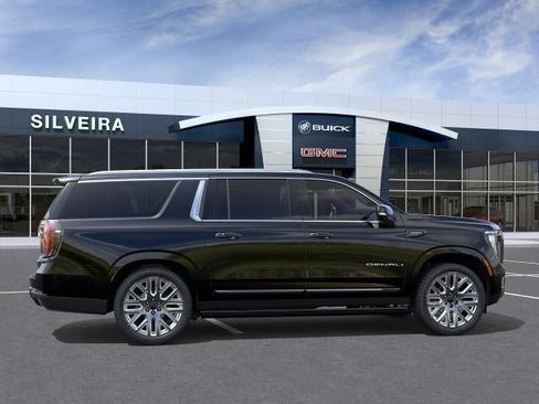 New 2026 GMC Yukon XL Denali Ultimate AWD/4WD image 5