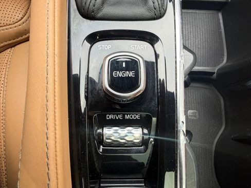 Used 2017 Volvo XC90 T6 Inscription w/ Vision Package AWD/4WD image 27