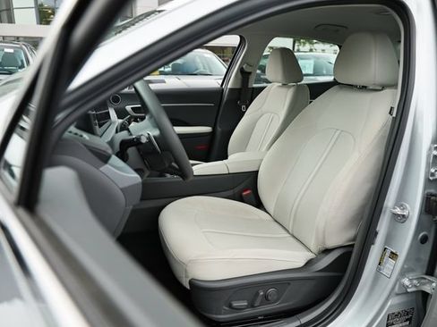 Used 2024 Hyundai Sonata SEL FWD image 19