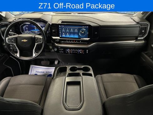 Used 2022 Chevrolet Silverado 1500 LT w/ Z71 Off-Road Package AWD/4WD image 2