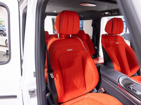 Used 2026 Mercedes-Benz G 63 AMG AMG G 63 - POLAR WHITE - DELIV image 33