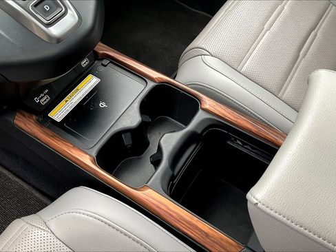 Used 2022 Honda CR-V Touring image 19