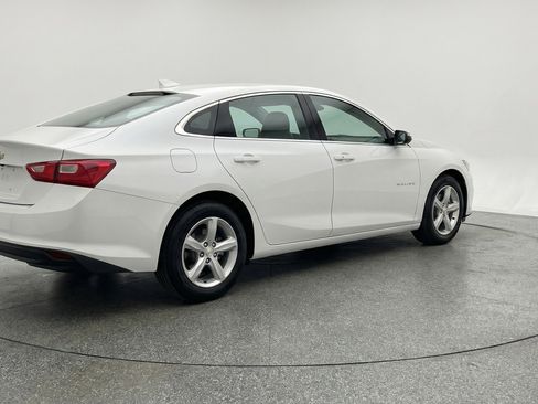 Used 2023 Chevrolet Malibu LT w/ Driver Confidence Package FWD image 9