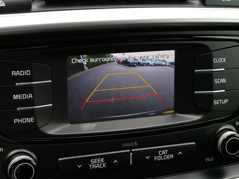 Used 2018 Kia Sorento LX AWD/4WD image 30