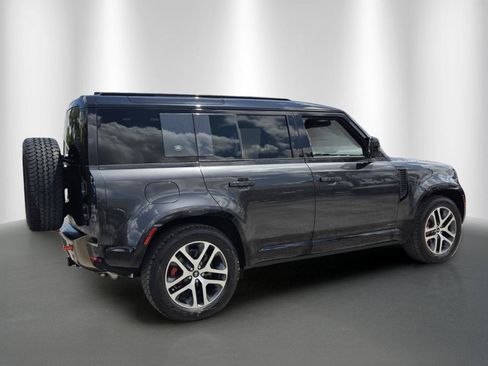 Used 2024 Land Rover Defender 110 X AWD/4WD image 7