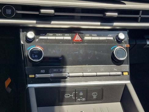 New 2026 Hyundai Santa Fe SE FWD image 13