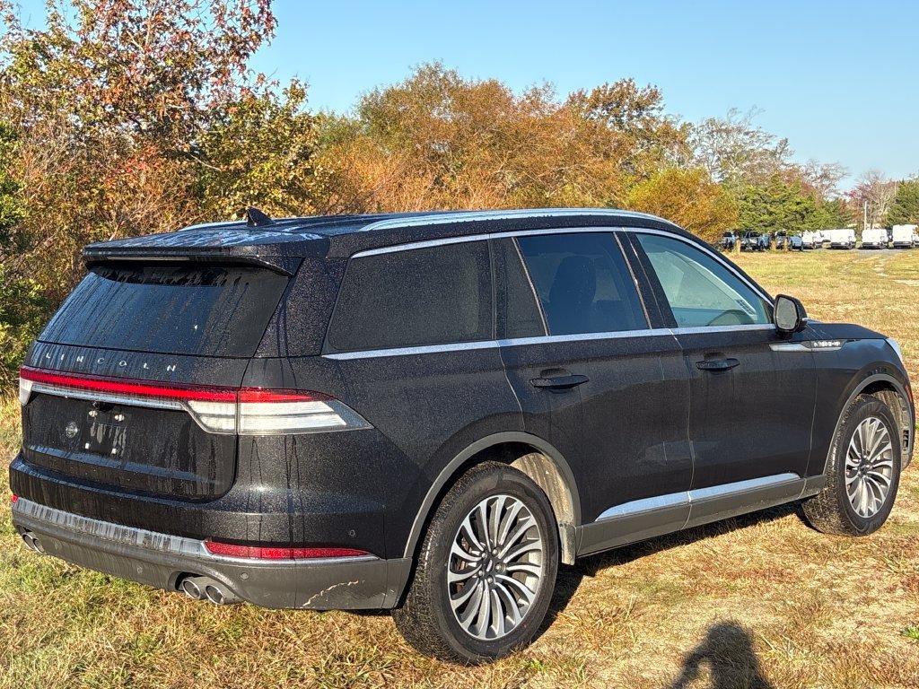 Used 2024 Lincoln Aviator Reserve w/ Elements Package Plus AWD/4WD image 14