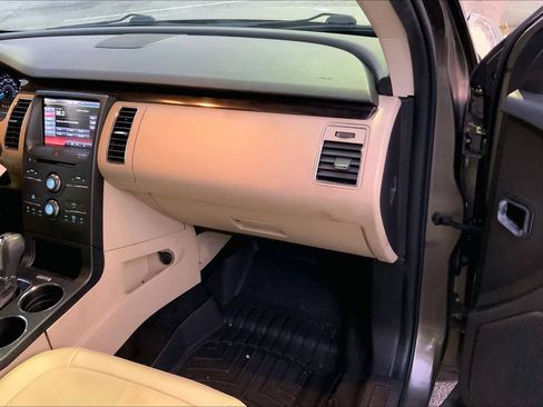 Used 2013 Ford Flex SEL image 17