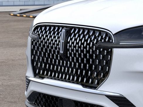 New 2026 Lincoln Aviator Reserve AWD/4WD image 17