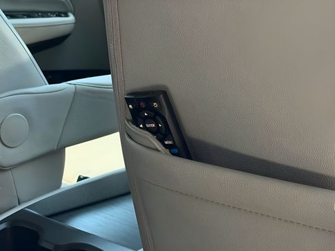 Used 2020 Honda Odyssey Elite image 35