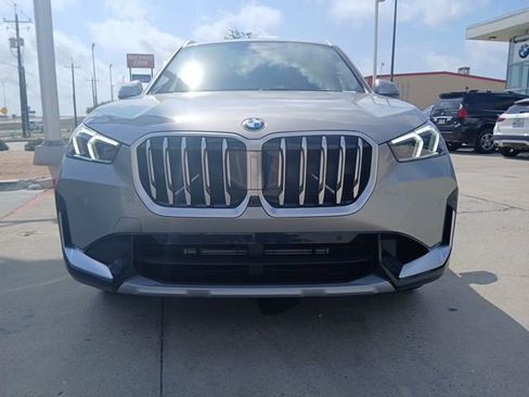 New 2025 BMW X1 xDrive28i w/ Technology Package AWD/4WD image 2