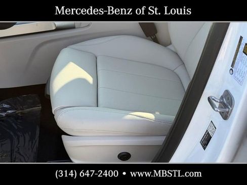 New 2026 Mercedes-Benz GLB 250 4MATIC image 14