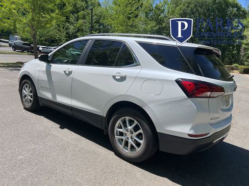 Used 2022 Chevrolet Equinox LT image 8