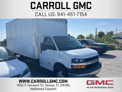 Used 2021 Chevrolet Express 4500 Extended w/ Power Convenience Package RWD image 1