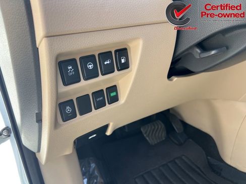 Used 2020 Nissan Rogue SL FWD image 46