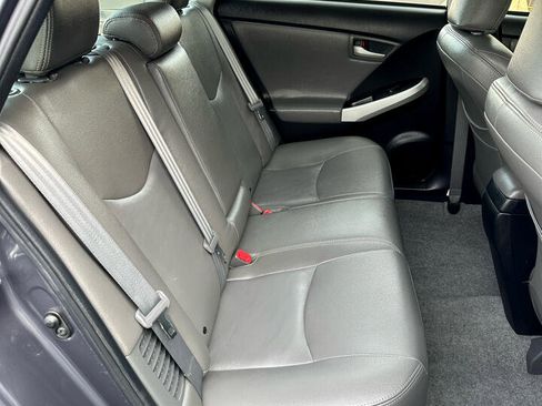 Used 2014 Toyota Prius Plug-In image 7