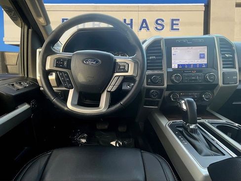 Used 2019 Ford F150 Lariat w/ Trailer Tow Package image 9