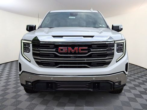 Used 2023 GMC Sierra 1500 SLT w/ SLT Premium Plus Package AWD/4WD image 2
