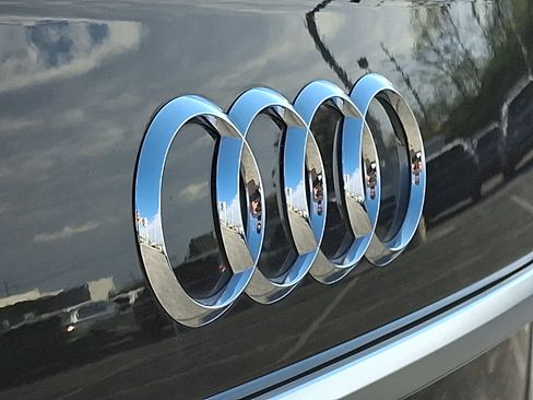 Used 2022 Audi Q5 2.0T Premium Plus image 32