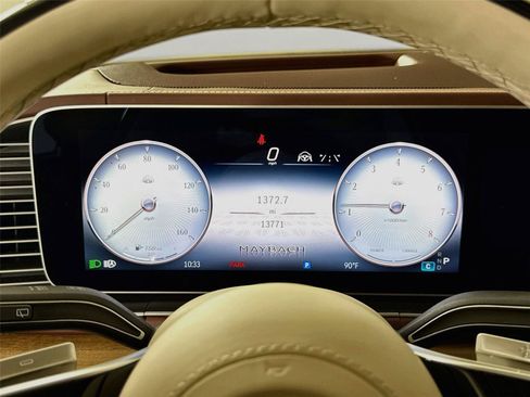 Used 2024 Mercedes-Benz Maybach GLS 600 4MATIC image 17