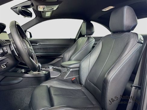 Used 2017 BMW M2 image 11