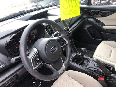 Used 2017 Subaru Impreza 2.0i image 9