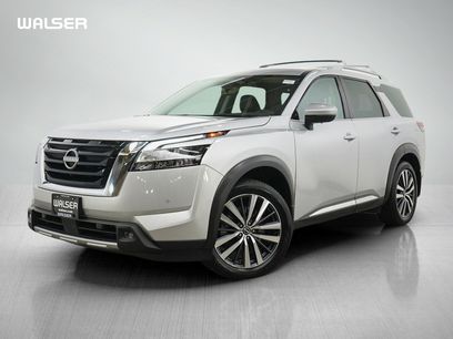 Used 2022 Nissan Pathfinder Platinum w/ Cargo Package