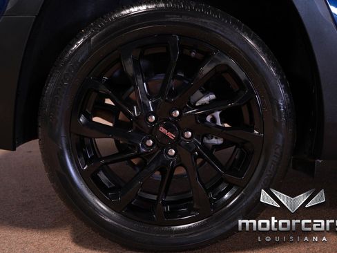 Used 2023 GMC Terrain SLE w/ Driver Convenience Package image 21