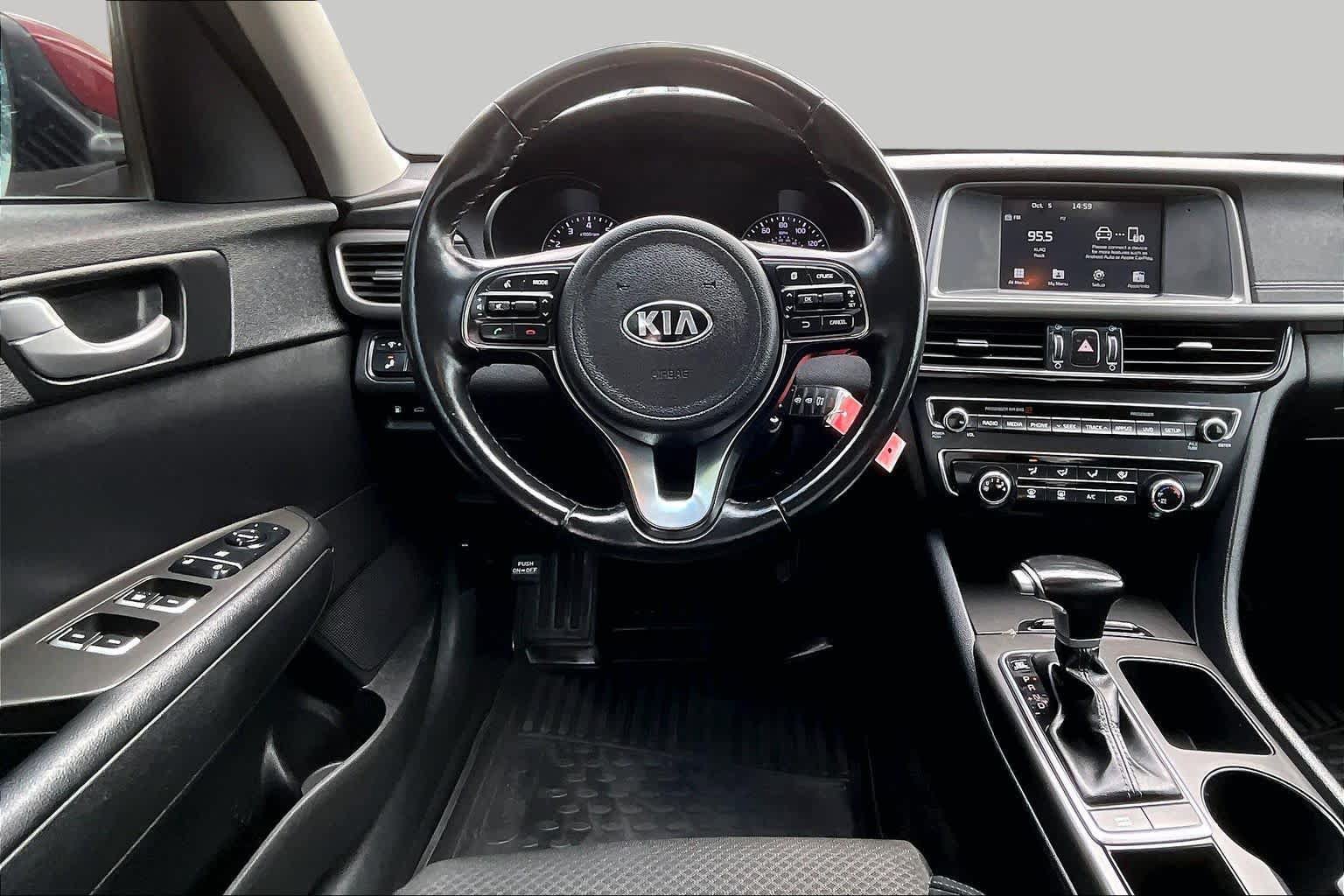 Used 2018 Kia Optima S FWD image 6