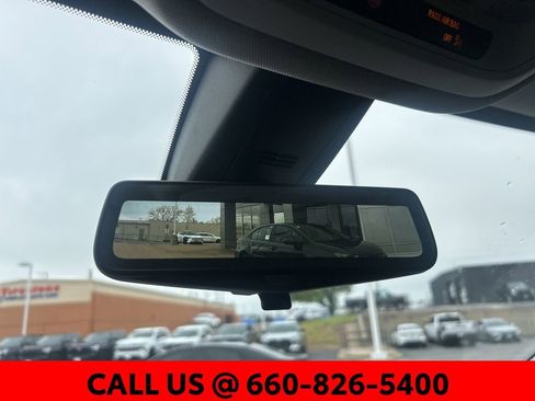 Used 2020 Chevrolet Traverse RS w/ LPO, Floor Liner Package FWD image 17