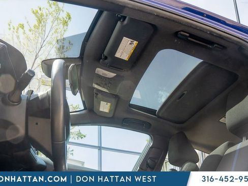 Used 2022 Toyota Corolla SE image 17