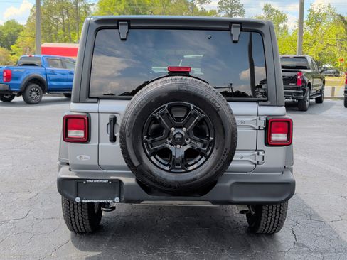 Used 2020 Jeep Wrangler Unlimited Sport S AWD/4WD image 12