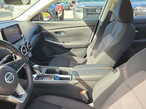 Used 2023 Nissan Sentra SR w/ Midnight Edition Package image 11