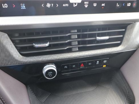 Used 2026 Ford Explorer Platinum RWD image 21