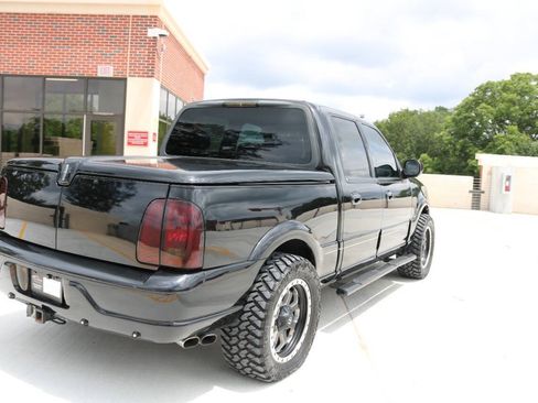 Used 2002 Lincoln Blackwood RWD image 56