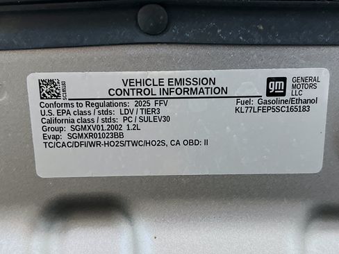 Used 2025 Chevrolet Trax LS FWD image 20