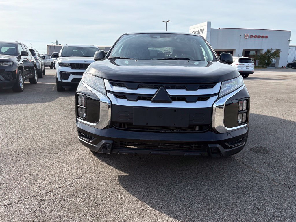 Used 2023 Mitsubishi Outlander Sport AWD image 2