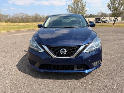 Used 2019 Nissan Sentra SV FWD image 8