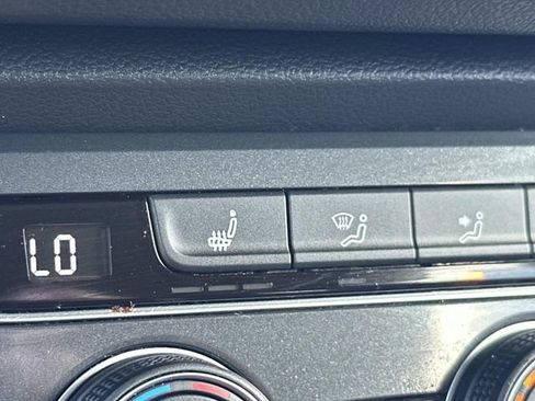 Used 2021 Volkswagen Tiguan SEL image 27